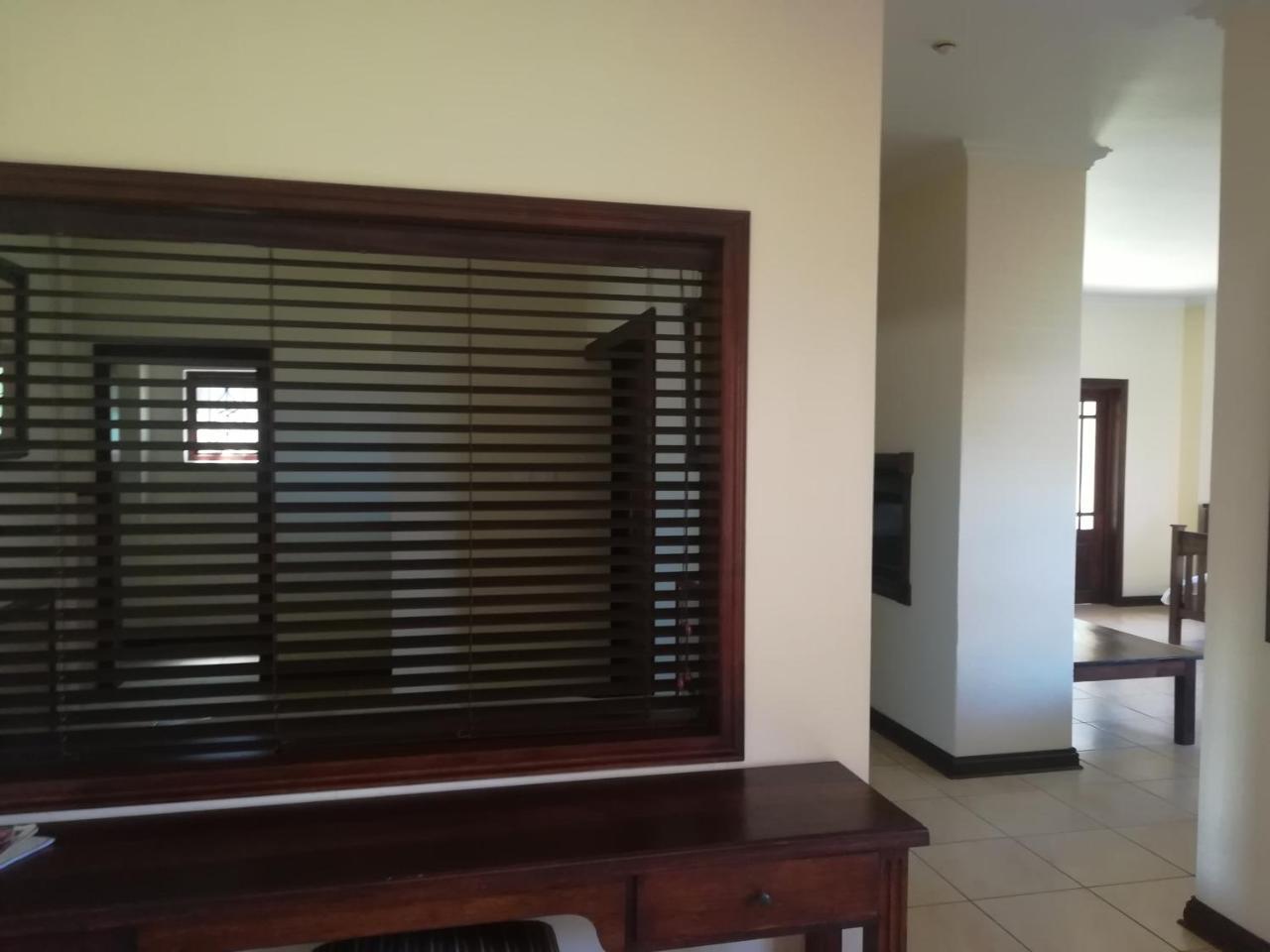 Moon And Sixpence Garden Guest House Muldersdrift Exterior foto
